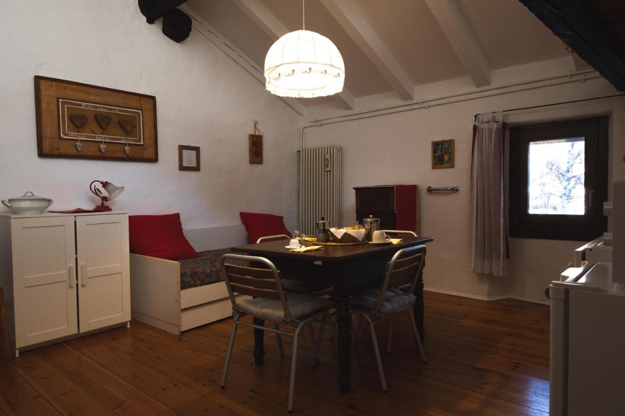 Апартаменты Cascina Des Religieuses Аоста Экстерьер фото